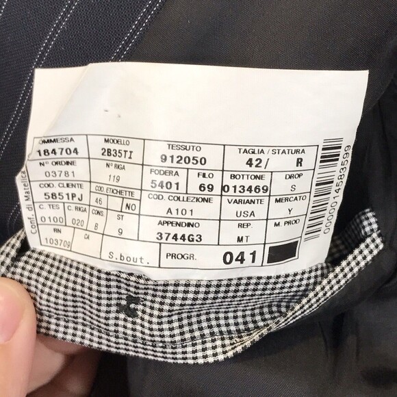 Armoni Collezioni Men's Pin Striped Blazer Size 42R Italy Wool Gomez Addams - Picture 12 of 13